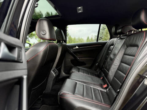 2017 Volkswagen Golf GTI SE
