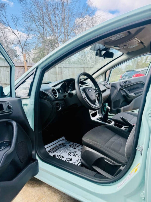 2017 Ford Fiesta SE