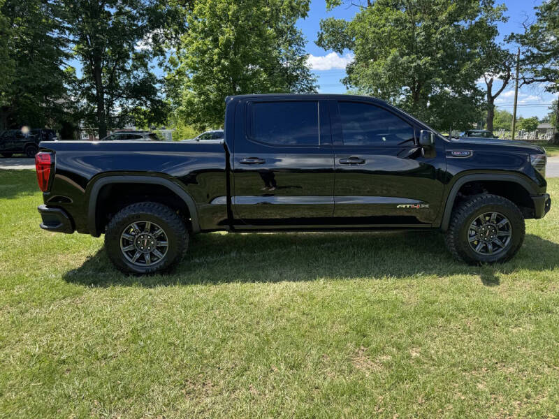 Image 4 of 2024 GMC Sierra 1500 AT4X