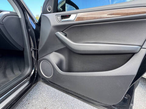 2015 Audi Q5 2.0T quattro Premium Plus