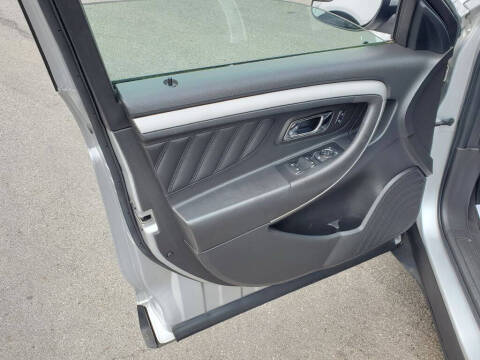 2019 Ford Taurus SEL