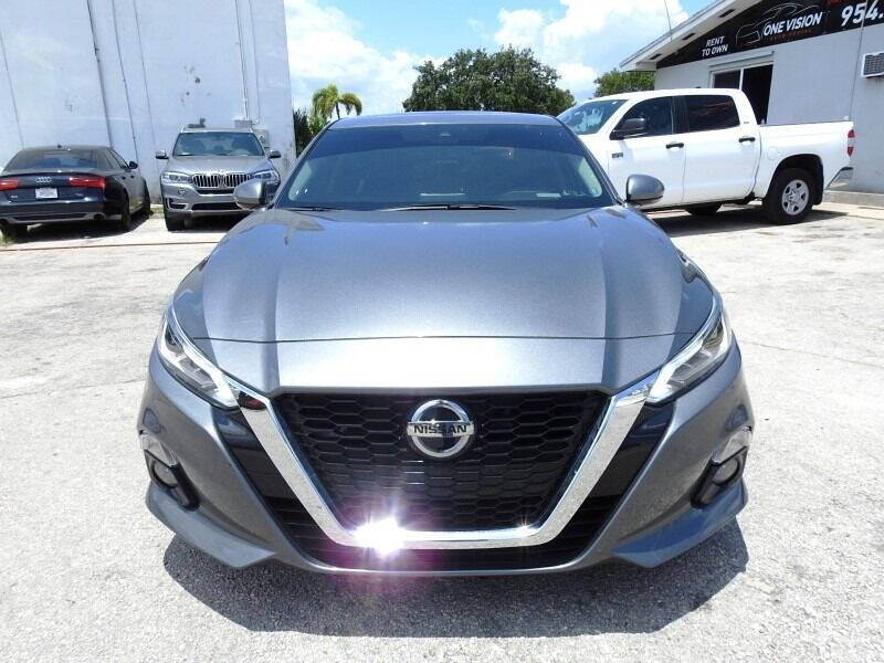 2019 NISSAN Altima Sedan - $17,900