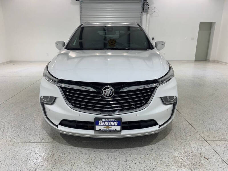 2022 Buick Enclave Essence