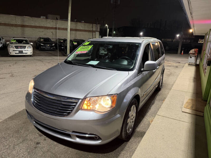 2016 Chrysler Town and Country Touring