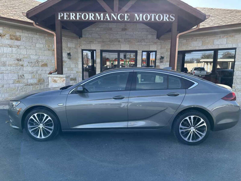2018 Buick Regal Sportback Essence