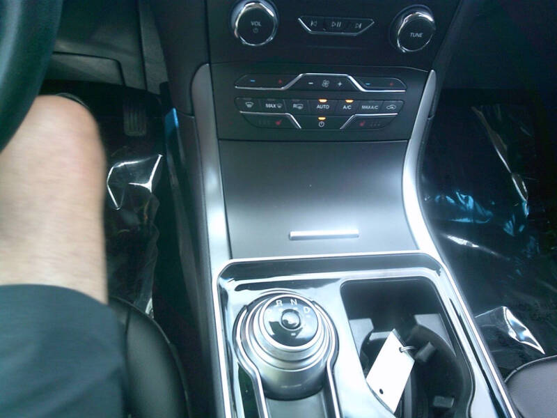 2020 Ford Edge SEL