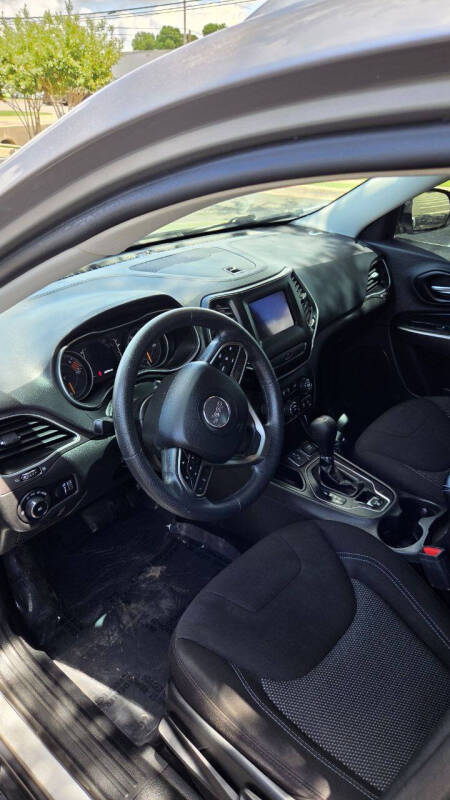 2019 Jeep Cherokee Latitude