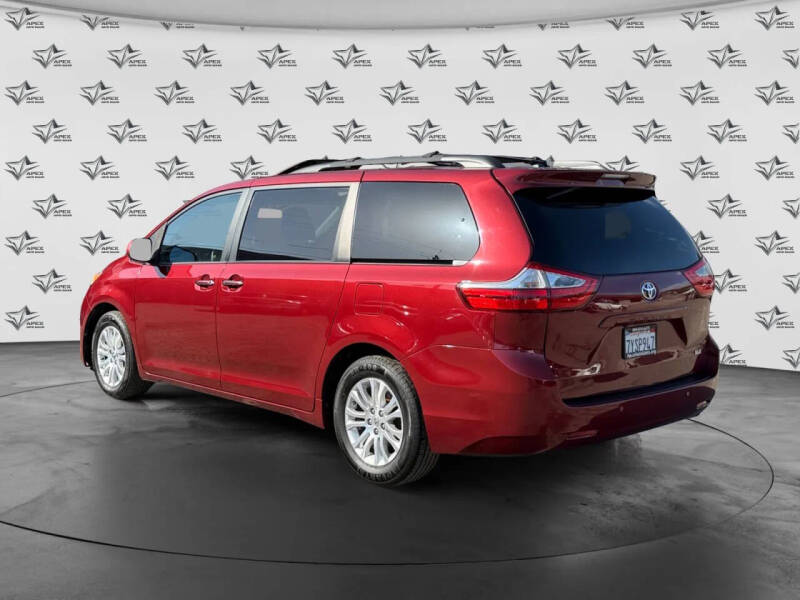 2017 Toyota Sienna