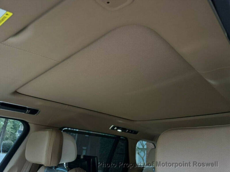 2025 Land Rover Range Rover P615 SV LWB