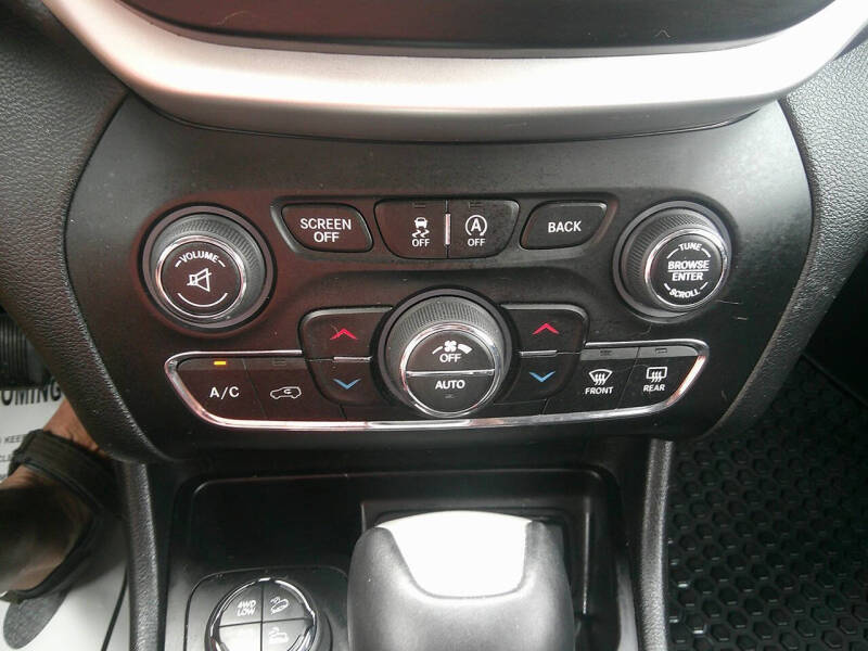 2017 Jeep Cherokee Trailhawk L Plus