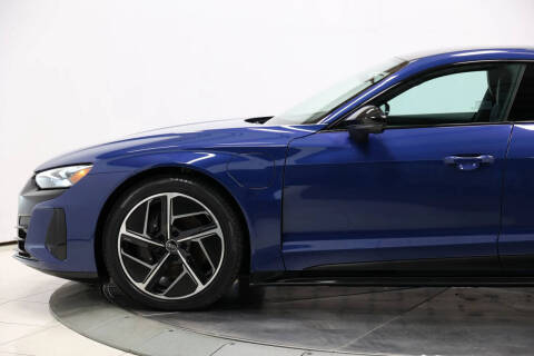 2024 Audi e-tron GT quattro Premium Plus