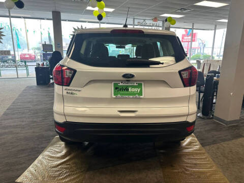 2019 Ford Escape S