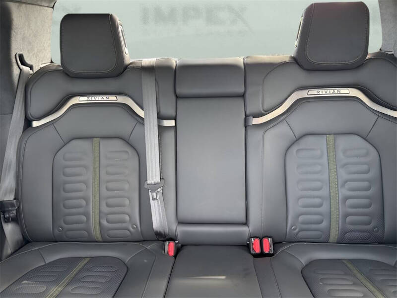 2023 Rivian R1T Adventure