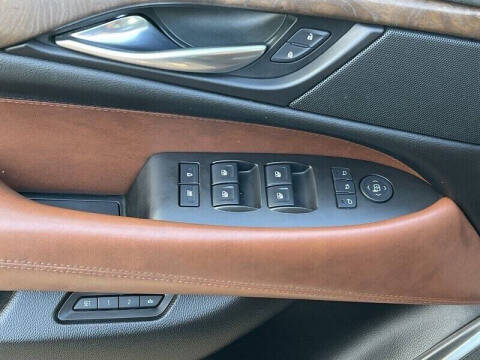 2017 Cadillac Escalade Luxury