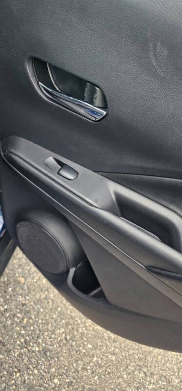 2019 Nissan Kicks SR