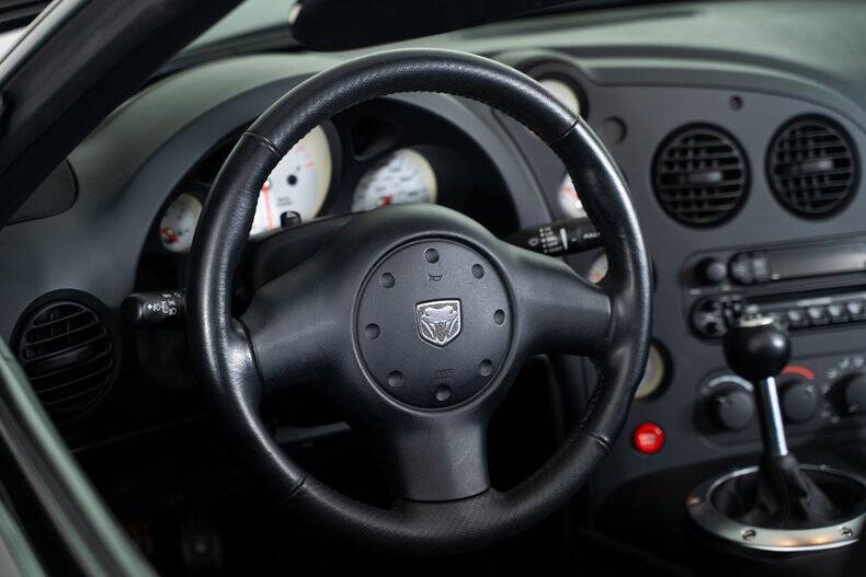 2003 Dodge Viper SRT-10