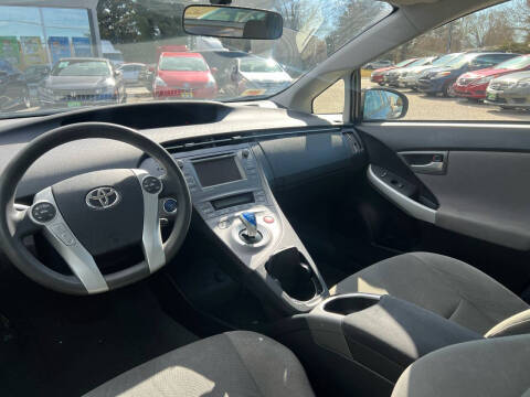 2012 Toyota Prius Three