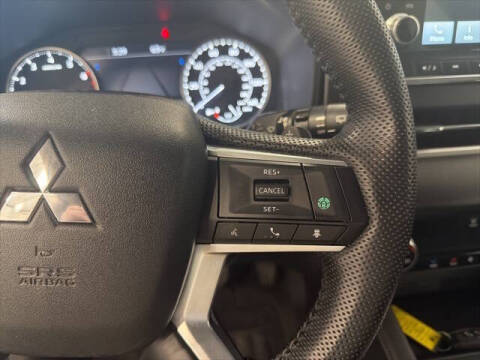 2022 Mitsubishi Outlander SEL