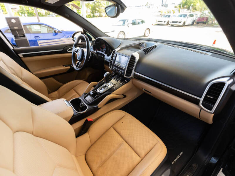 2016 Porsche Cayenne