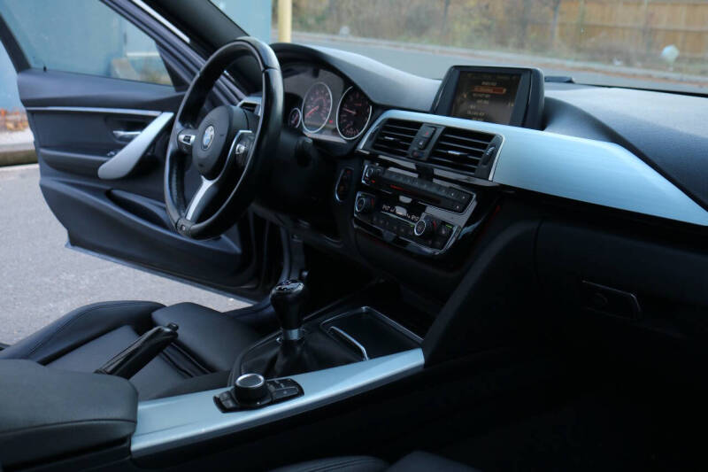 2016 BMW 3 Series 328i