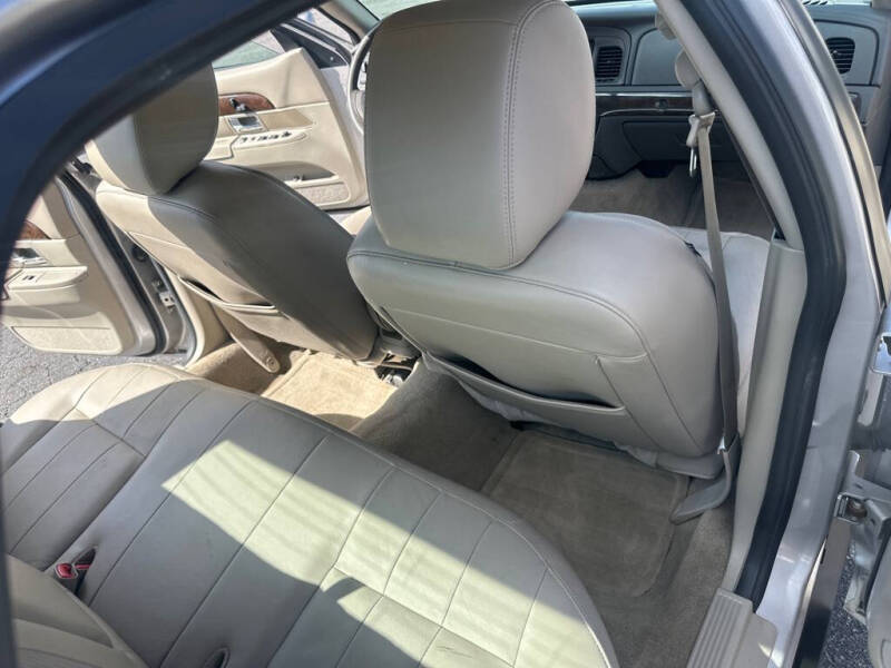 2011 Mercury Grand Marquis LS