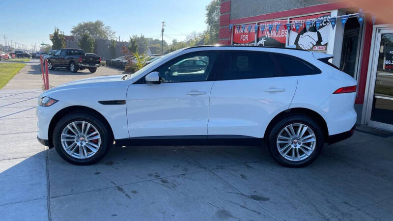 2017 Jaguar F-PACE 35t Prestige