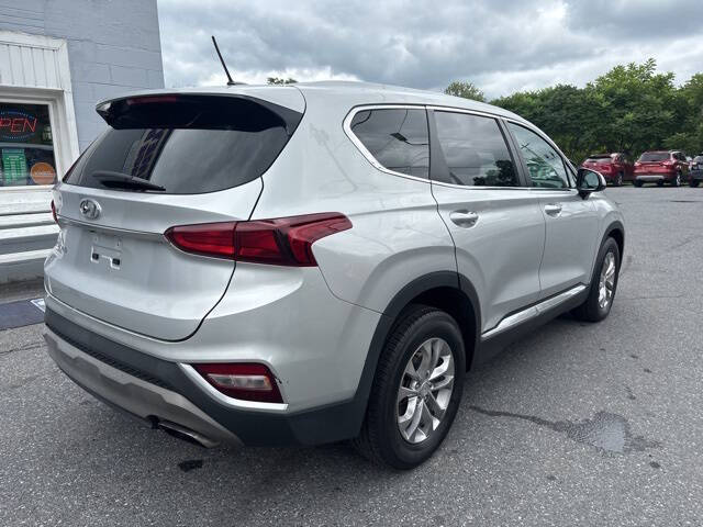 2019 Hyundai Santa Fe SE 2.4L