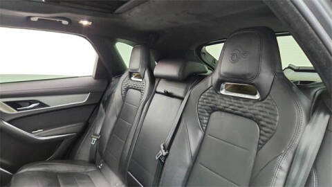 2022 Jaguar F-PACE SVR