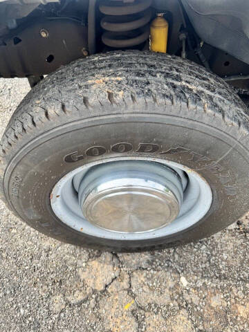 2004 Ford E-Series