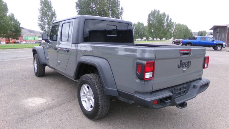 2020 Jeep Gladiator Sport S