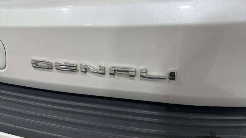 2022 GMC Yukon Denali