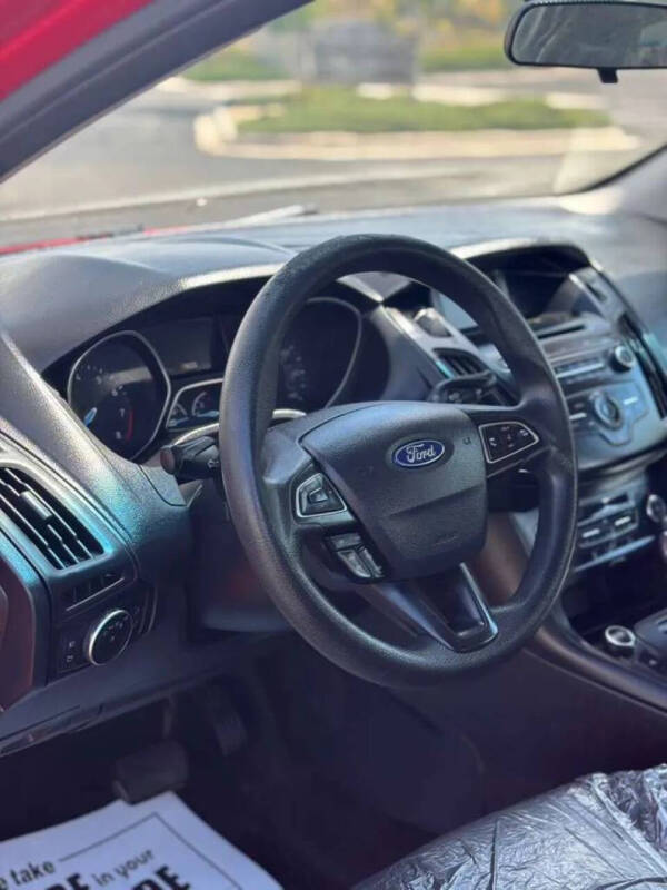 2017 Ford Focus SE