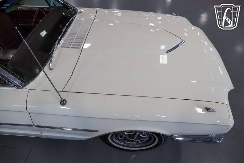 1966 Ford Thunderbird