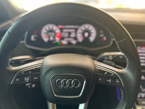 2021 Audi Q8 quattro Premium Plus 55 TFSI