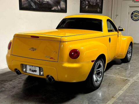 2004 Chevrolet SSR LS