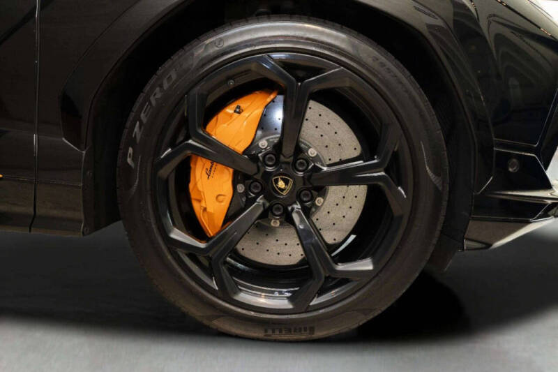 2024 Lamborghini Urus S
