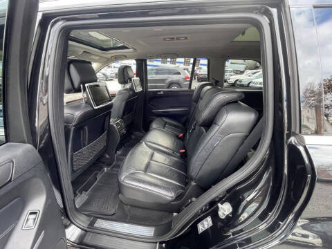 2011 Mercedes-Benz GL-Class GL 550 4MATIC