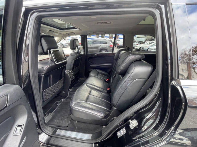 2011 Mercedes-Benz GL-Class GL 550 4MATIC