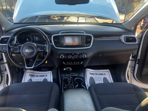 2018 Kia Sorento LX