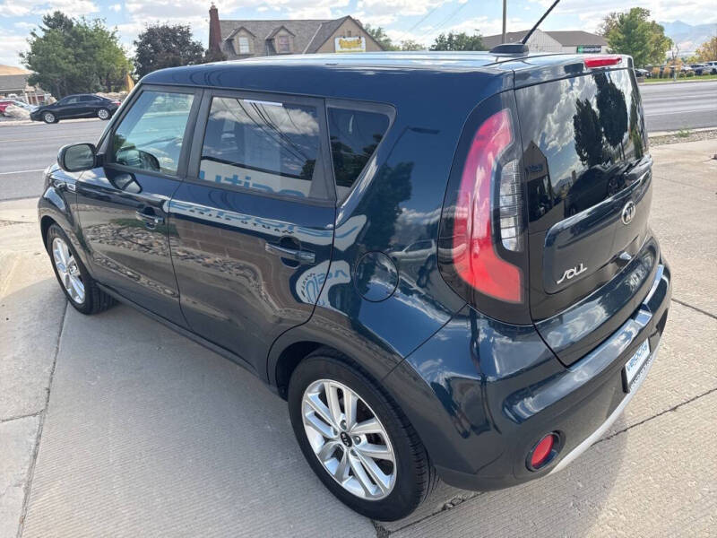 2017 Kia Soul +