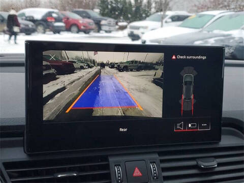 2023 Audi Q5 quattro Premium 40 TFSI