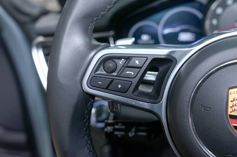 2018 Porsche Panamera 4S