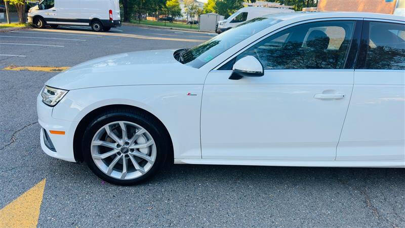 2019 Audi A4 quattro Premium Plus 45 TFSI