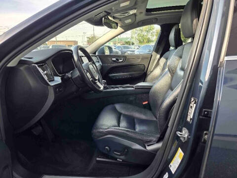 2018 Volvo XC60 T6 Momentum