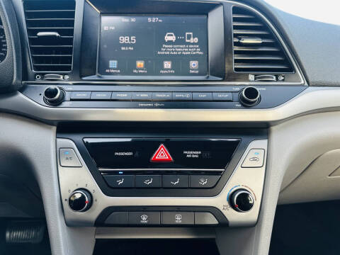 2018 Hyundai Elantra SEL