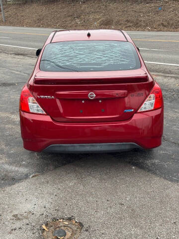 2015 Nissan Versa 1.6 S