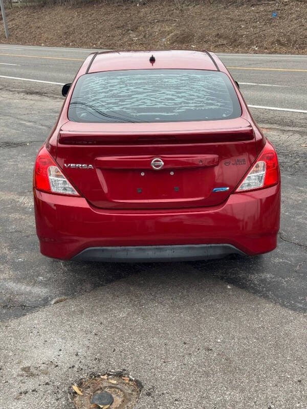 2015 Nissan Versa 1.6 S