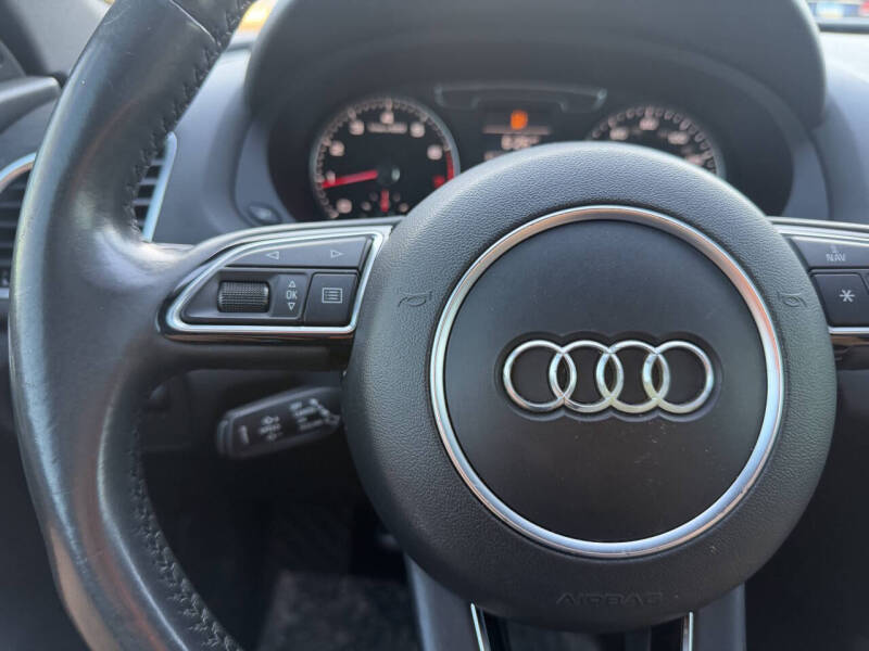 2017 Audi Q3 2.0T Premium