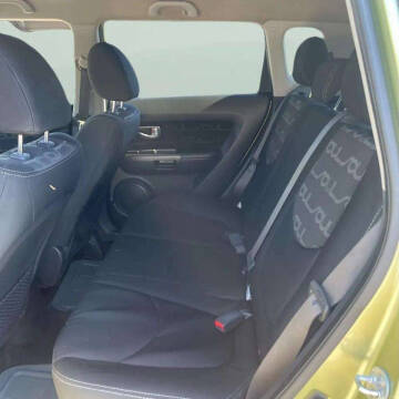 2013 Kia Soul +