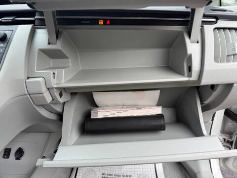 2010 Toyota Prius III